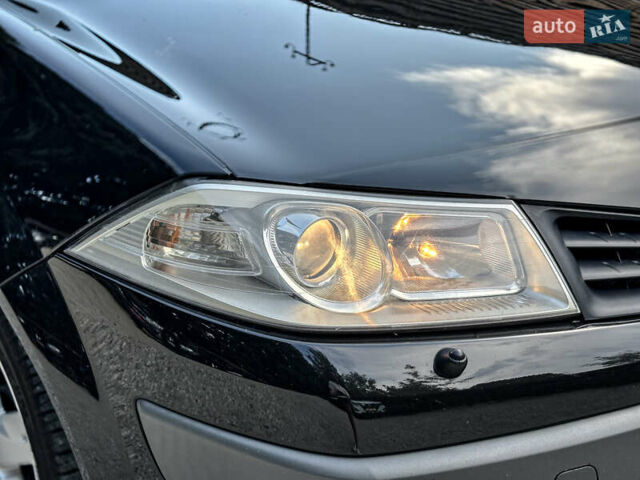 Черный Рено Меган, объемом двигателя 1.6 л и пробегом 203 тыс. км за 5500 $, фото 43 на Automoto.ua