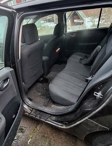 Чорний Рено Меган, об'ємом двигуна 1.6 л та пробігом 220 тис. км за 4200 $, фото 2 на Automoto.ua