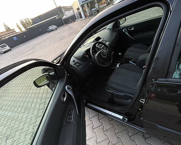 Черный Рено Меган, объемом двигателя 1.6 л и пробегом 209 тыс. км за 5699 $, фото 17 на Automoto.ua