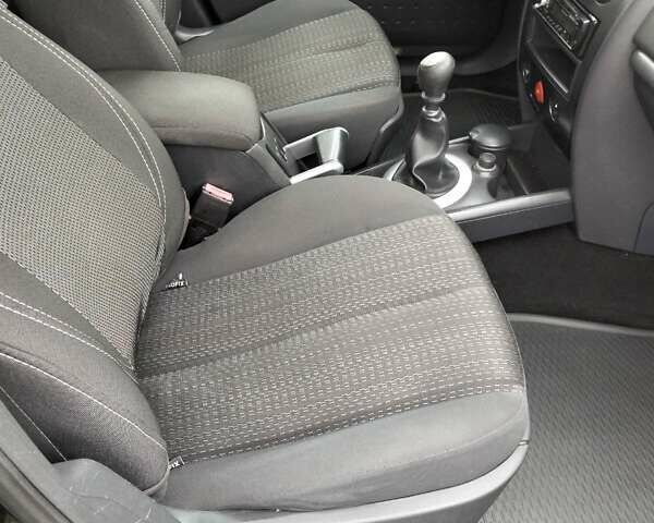 Чорний Рено Меган, об'ємом двигуна 2 л та пробігом 260 тис. км за 5200 $, фото 10 на Automoto.ua