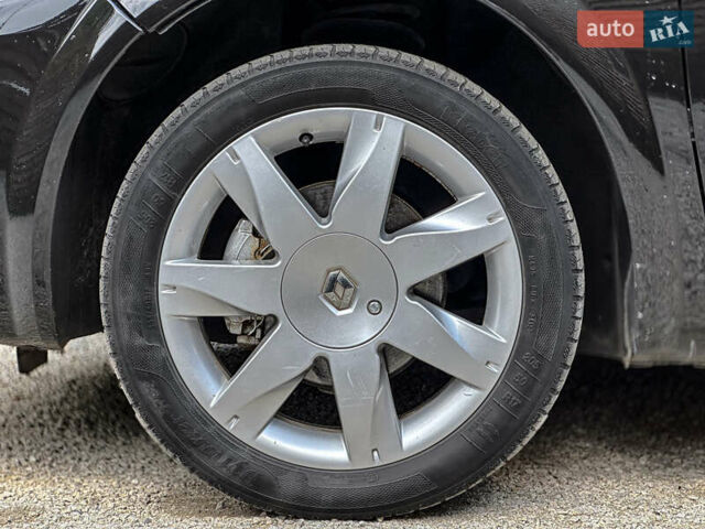 Черный Рено Меган, объемом двигателя 1.6 л и пробегом 203 тыс. км за 5500 $, фото 58 на Automoto.ua