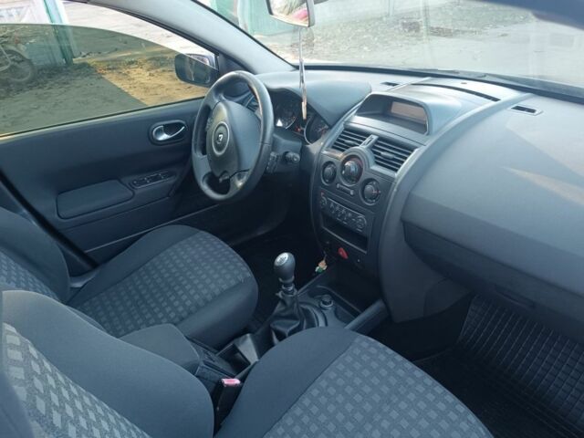 Черный Рено Меган, объемом двигателя 1.5 л и пробегом 298 тыс. км за 4600 $, фото 14 на Automoto.ua