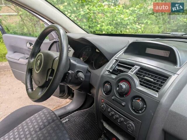 Рено Меган 2007 в Киеве на Automoto.ua Черный Рено Меган, объемом двигателя 1.5 л и пробегом 307 тыс. км за 4200 $, фото 7 на Automoto.ua