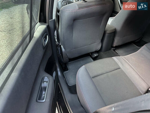 Черный Рено Меган, объемом двигателя 1.6 л и пробегом 203 тыс. км за 5500 $, фото 78 на Automoto.ua