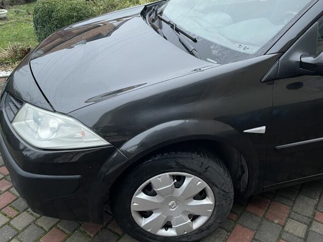 Черный Рено Меган, объемом двигателя 1.6 л и пробегом 197 тыс. км за 4999 $, фото 2 на Automoto.ua