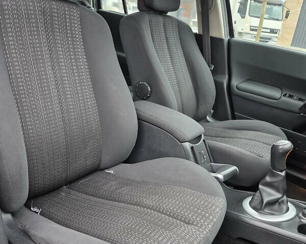 Черный Рено Меган, объемом двигателя 1.6 л и пробегом 215 тыс. км за 5499 $, фото 22 на Automoto.ua