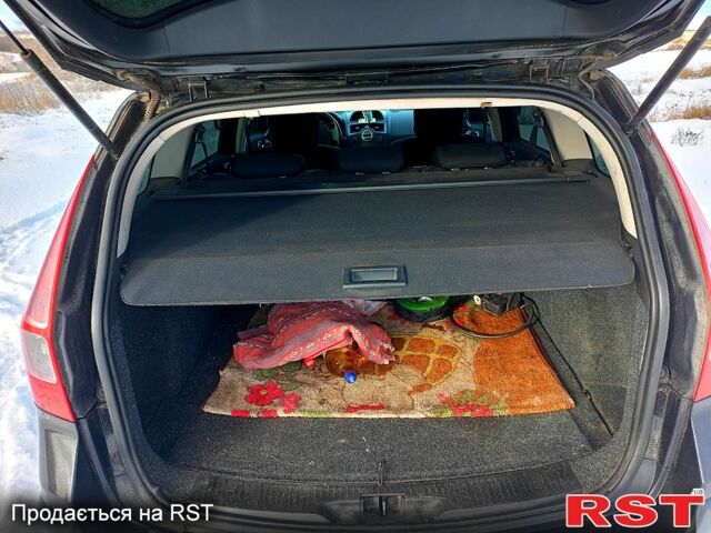 Чорний Рено Меган, об'ємом двигуна 1.6 л та пробігом 225 тис. км за 6200 $, фото 4 на Automoto.ua