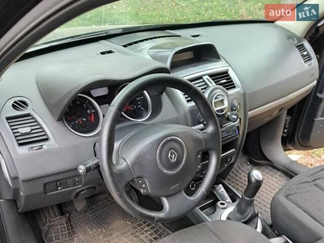 Рено Меган 2007 в Запорожье на Automoto.ua Черный Рено Меган, объемом двигателя 1.6 л и пробегом 253 тыс. км за 4800 $, фото 5 на Automoto.ua