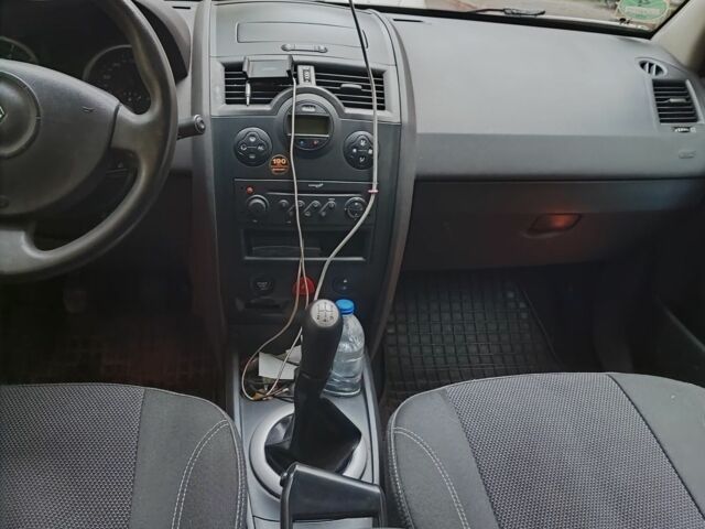 Чорний Рено Меган, об'ємом двигуна 0 л та пробігом 180 тис. км за 5400 $, фото 2 на Automoto.ua