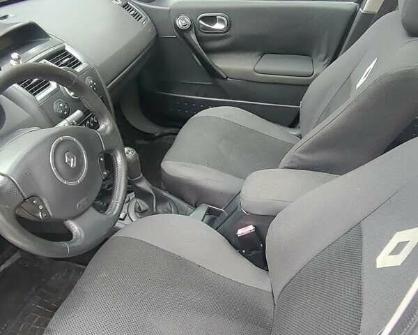 Черный Рено Меган, объемом двигателя 1.6 л и пробегом 258 тыс. км за 4900 $, фото 8 на Automoto.ua