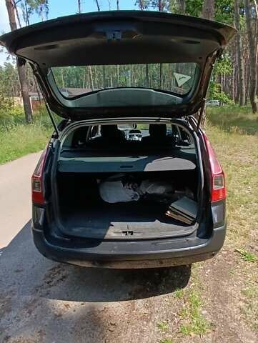 Черный Рено Меган, объемом двигателя 2 л и пробегом 265 тыс. км за 5600 $, фото 6 на Automoto.ua