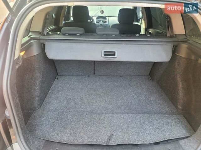 Черный Рено Меган, объемом двигателя 1.6 л и пробегом 223 тыс. км за 6000 $, фото 11 на Automoto.ua