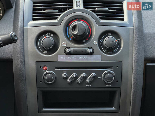 Черный Рено Меган, объемом двигателя 1.6 л и пробегом 203 тыс. км за 5500 $, фото 87 на Automoto.ua