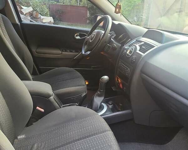 Черный Рено Меган, объемом двигателя 1.6 л и пробегом 223 тыс. км за 6000 $, фото 13 на Automoto.ua