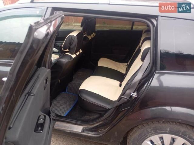 Черный Рено Меган, объемом двигателя 1.5 л и пробегом 307 тыс. км за 4500 $, фото 5 на Automoto.ua