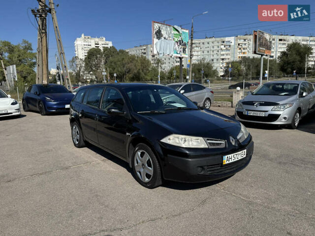 Черный Рено Меган, объемом двигателя 0 л и пробегом 252 тыс. км за 3999 $, фото 4 на Automoto.ua