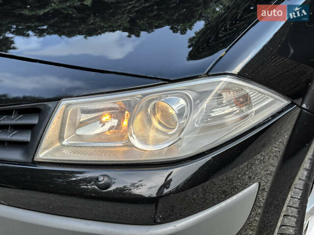 Черный Рено Меган, объемом двигателя 1.6 л и пробегом 203 тыс. км за 5500 $, фото 47 на Automoto.ua