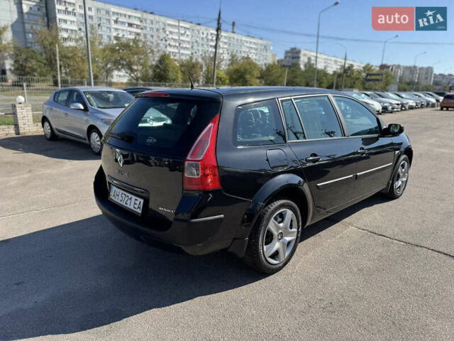 Черный Рено Меган, объемом двигателя 0 л и пробегом 252 тыс. км за 3999 $, фото 2 на Automoto.ua