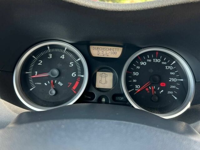 Чорний Рено Меган, об'ємом двигуна 1.6 л та пробігом 210 тис. км за 3500 $, фото 7 на Automoto.ua