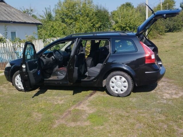 Черный Рено Меган, объемом двигателя 1.6 л и пробегом 240 тыс. км за 4800 $, фото 4 на Automoto.ua