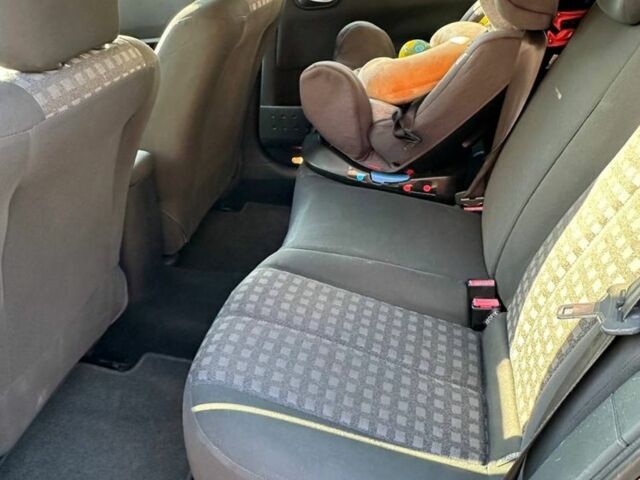 Черный Рено Меган, объемом двигателя 1.6 л и пробегом 264 тыс. км за 5300 $, фото 3 на Automoto.ua