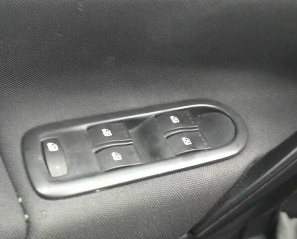 Чорний Рено Меган, об'ємом двигуна 1.6 л та пробігом 190 тис. км за 5200 $, фото 14 на Automoto.ua