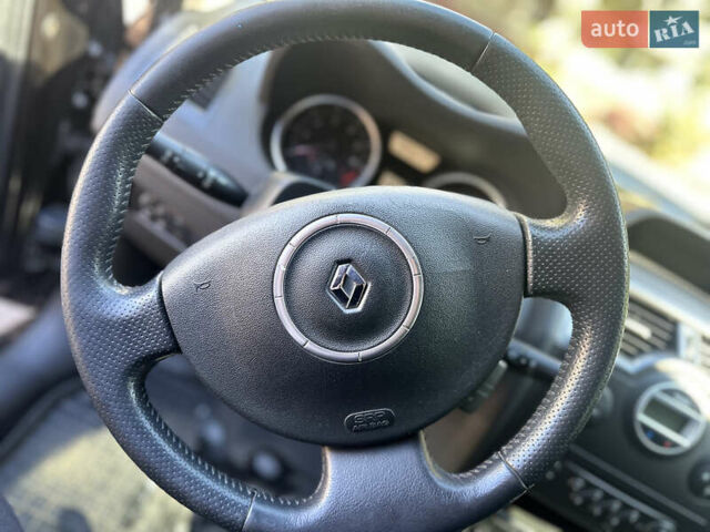 Чорний Рено Меган, об'ємом двигуна 1.6 л та пробігом 236 тис. км за 4900 $, фото 18 на Automoto.ua