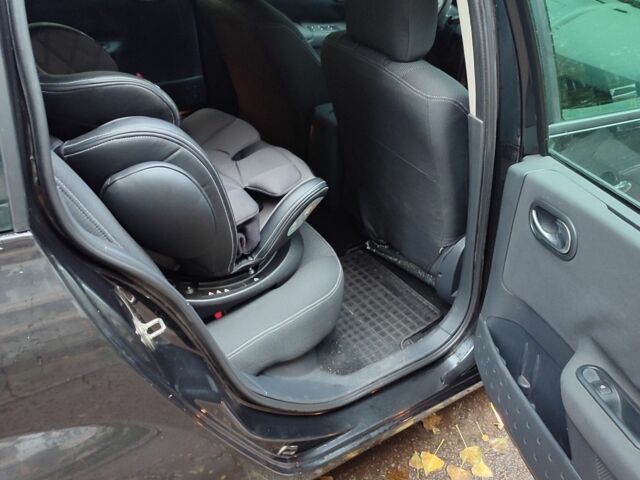 Чорний Рено Меган, об'ємом двигуна 0 л та пробігом 180 тис. км за 5400 $, фото 7 на Automoto.ua