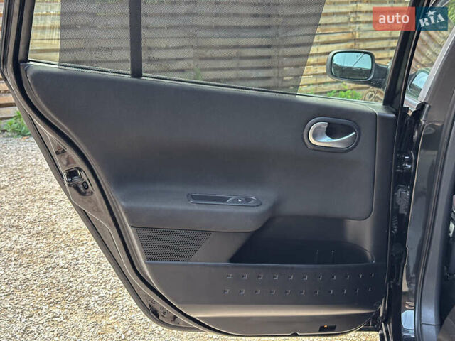 Черный Рено Меган, объемом двигателя 1.6 л и пробегом 203 тыс. км за 5500 $, фото 79 на Automoto.ua