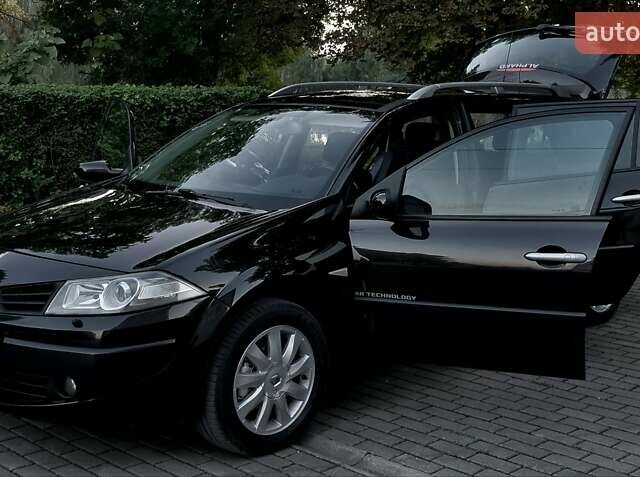 Чорний Рено Меган, об'ємом двигуна 1.6 л та пробігом 215 тис. км за 6200 $, фото 26 на Automoto.ua