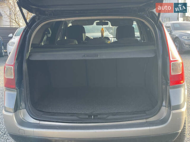 Чорний Рено Меган, об'ємом двигуна 1.46 л та пробігом 220 тис. км за 4799 $, фото 13 на Automoto.ua