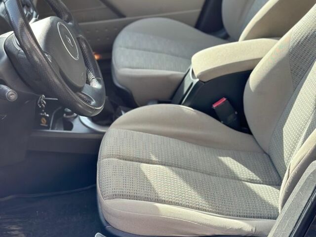 Чорний Рено Меган, об'ємом двигуна 0 л та пробігом 240 тис. км за 2250 $, фото 6 на Automoto.ua