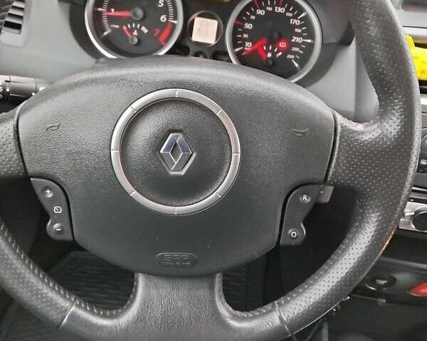 Чорний Рено Меган, об'ємом двигуна 2 л та пробігом 260 тис. км за 5200 $, фото 14 на Automoto.ua