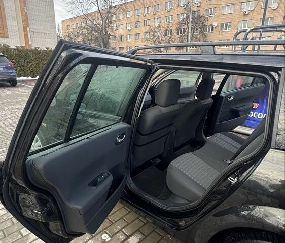 Черный Рено Меган, объемом двигателя 1.6 л и пробегом 142 тыс. км за 6200 $, фото 11 на Automoto.ua