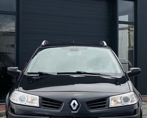 Черный Рено Меган, объемом двигателя 1.6 л и пробегом 220 тыс. км за 4499 $, фото 1 на Automoto.ua