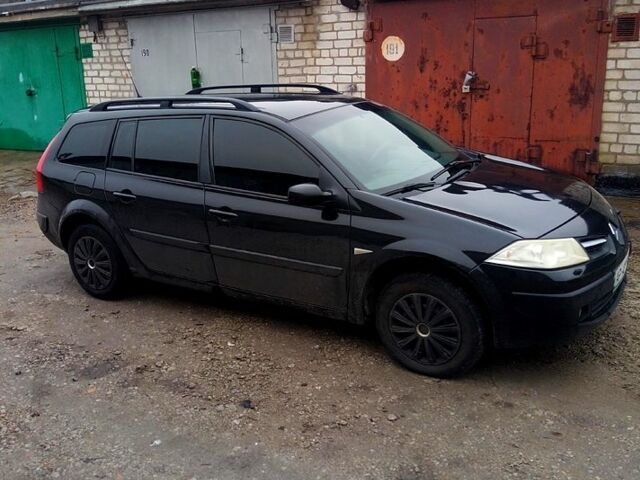 Черный Рено Меган, объемом двигателя 1.6 л и пробегом 350 тыс. км за 4300 $, фото 3 на Automoto.ua