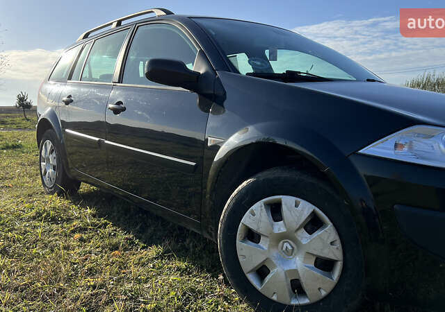 Черный Рено Меган, объемом двигателя 1.6 л и пробегом 237 тыс. км за 4700 $, фото 8 на Automoto.ua
