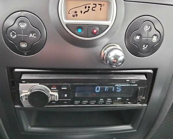 Чорний Рено Меган, об'ємом двигуна 2 л та пробігом 260 тис. км за 5200 $, фото 12 на Automoto.ua