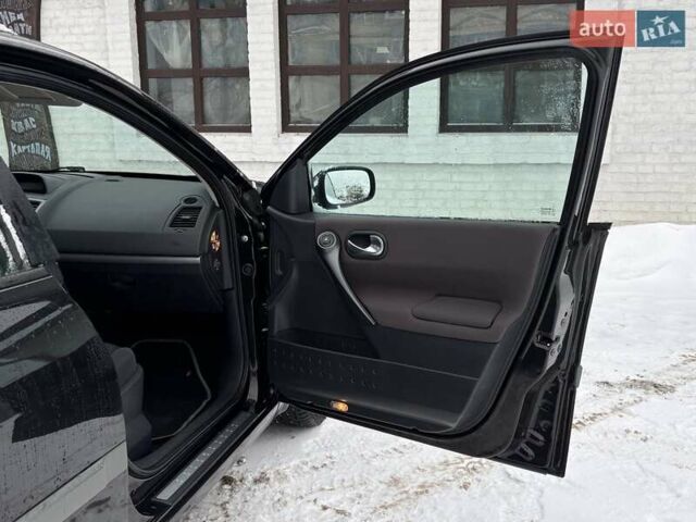 Чорний Рено Меган, об'ємом двигуна 1.6 л та пробігом 211 тис. км за 5699 $, фото 78 на Automoto.ua