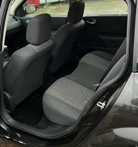 Чорний Рено Меган, об'ємом двигуна 1.6 л та пробігом 239 тис. км за 4500 $, фото 17 на Automoto.ua