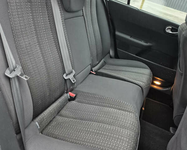 Черный Рено Меган, объемом двигателя 1.6 л и пробегом 215 тыс. км за 5499 $, фото 17 на Automoto.ua