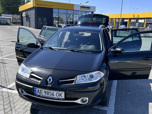 Черный Рено Меган, объемом двигателя 2 л и пробегом 233 тыс. км за 5499 $, фото 7 на Automoto.ua