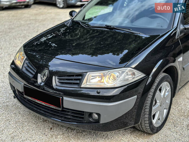 Черный Рено Меган, объемом двигателя 1.6 л и пробегом 203 тыс. км за 5500 $, фото 31 на Automoto.ua