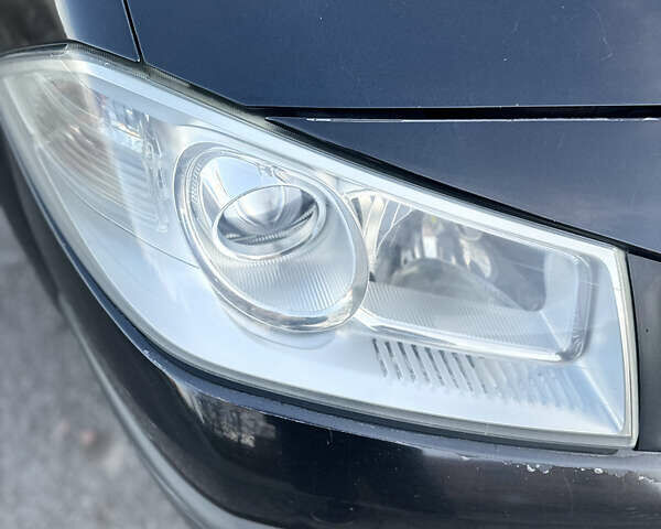 Чорний Рено Меган, об'ємом двигуна 1.6 л та пробігом 236 тис. км за 4900 $, фото 3 на Automoto.ua