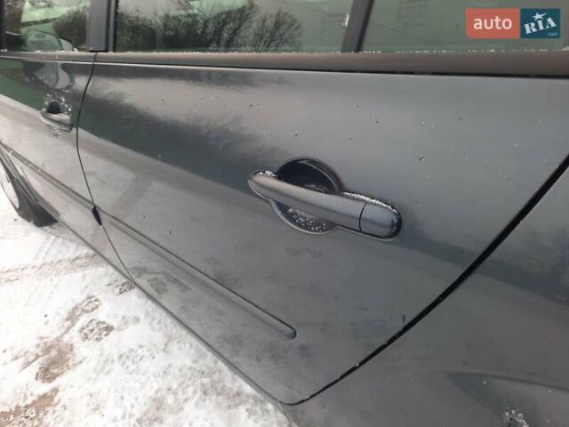 Черный Рено Меган, объемом двигателя 1.6 л и пробегом 200 тыс. км за 5800 $, фото 32 на Automoto.ua