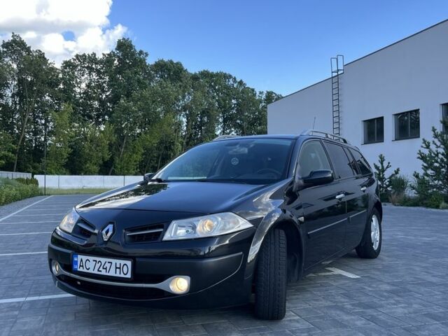 Черный Рено Меган, объемом двигателя 2 л и пробегом 180 тыс. км за 5600 $, фото 1 на Automoto.ua