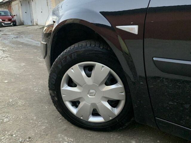 Чорний Рено Меган, об'ємом двигуна 1.6 л та пробігом 185 тис. км за 6199 $, фото 13 на Automoto.ua