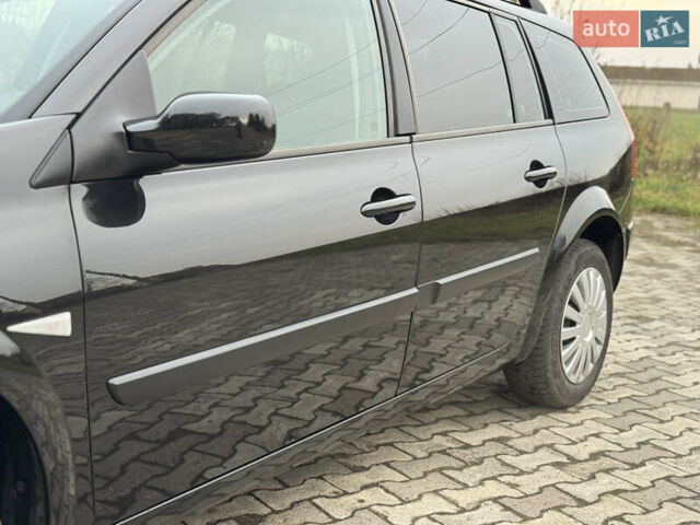 Чорний Рено Меган, об'ємом двигуна 1.6 л та пробігом 222 тис. км за 5450 $, фото 15 на Automoto.ua