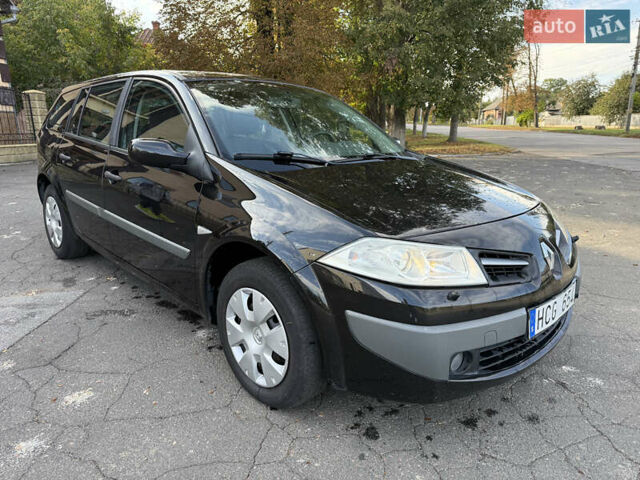 Черный Рено Меган, объемом двигателя 1.6 л и пробегом 210 тыс. км за 5950 $, фото 2 на Automoto.ua