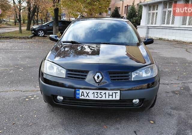 Черный Рено Меган, объемом двигателя 1.6 л и пробегом 235 тыс. км за 4850 $, фото 3 на Automoto.ua
